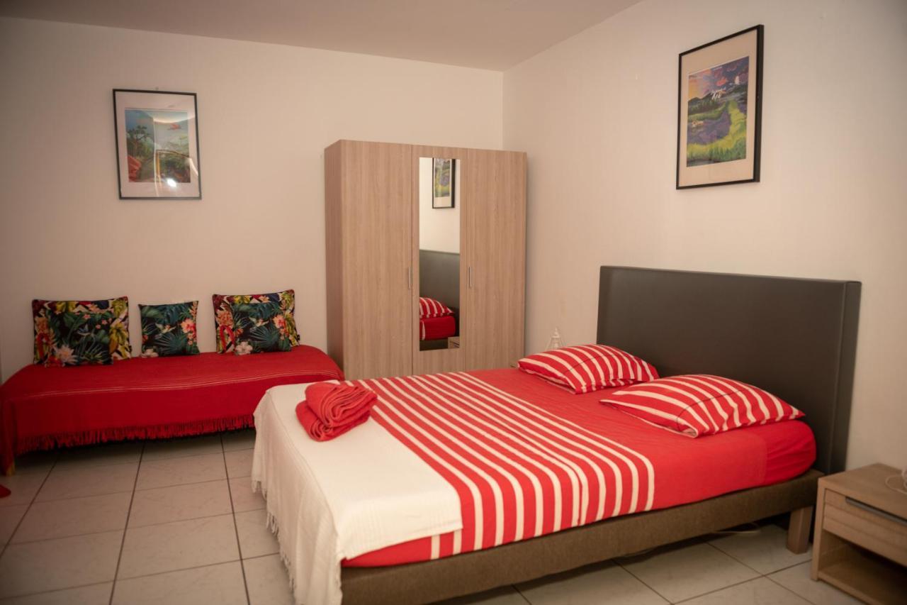 Chambres D'Hotes Du Domaine Des Doudous 생피에르 외부 사진